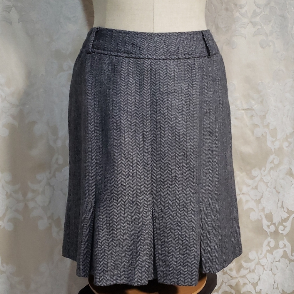 Dressbarn Black Tweed Pencil Skirt w/6 Kick Pleats